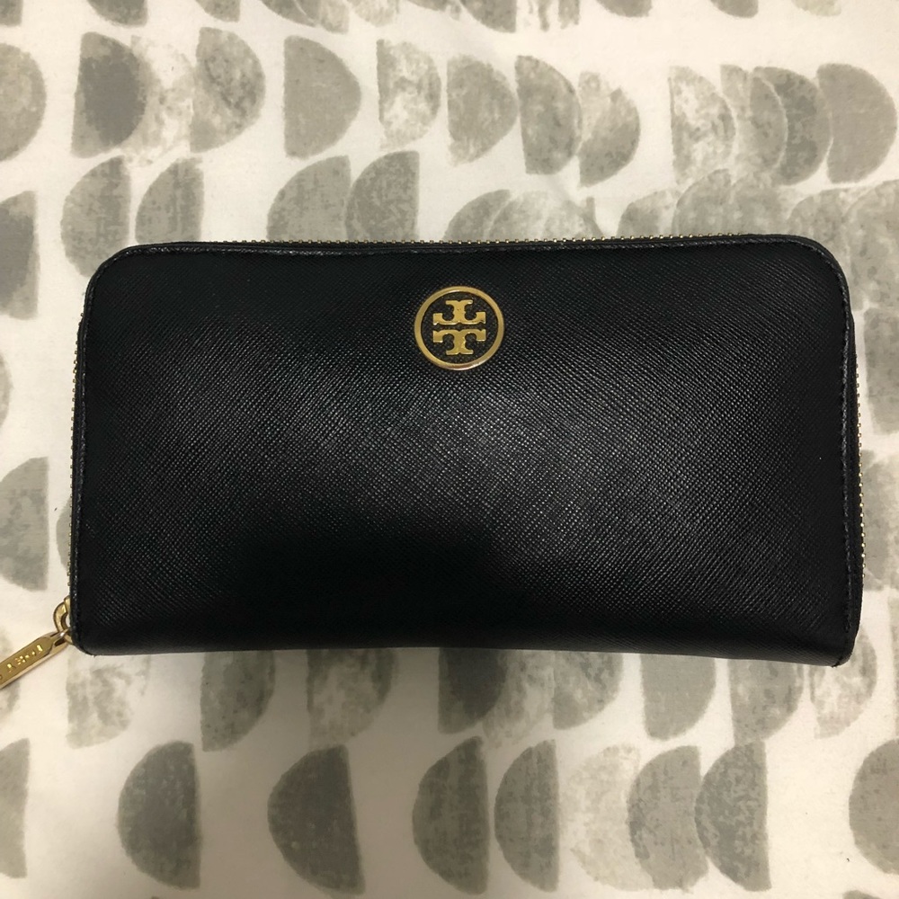 Tory Burch Robinson Wallet